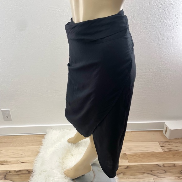 ASOS designs- black petite cover up sarong wrap skirt w side tie- US 6 - Picture 4 of 15